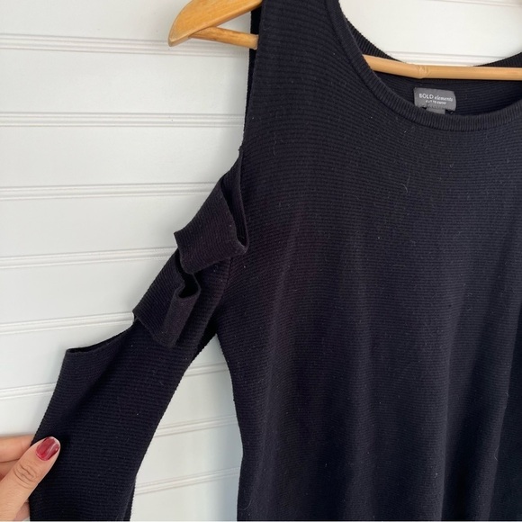 BOLD Elements cut out sleeves sweater top Size Medium - Picture 4 of 10